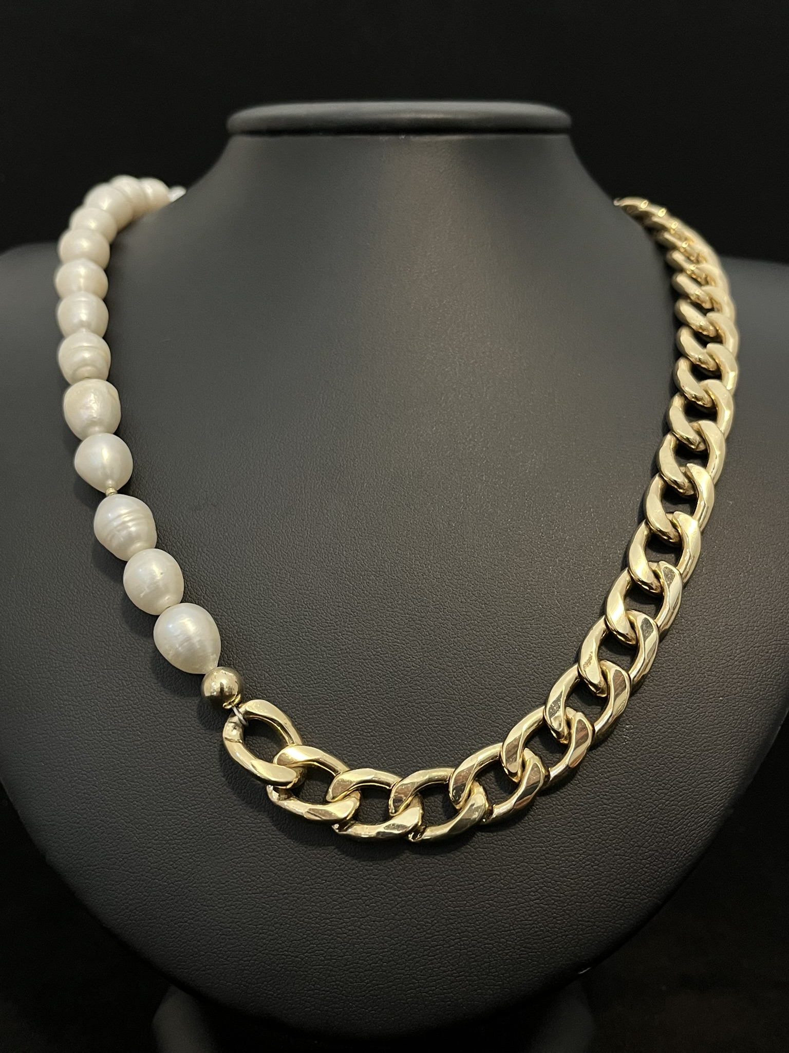 Bold Cubana - L.A.M.V. Fusion Necklace - Image 3