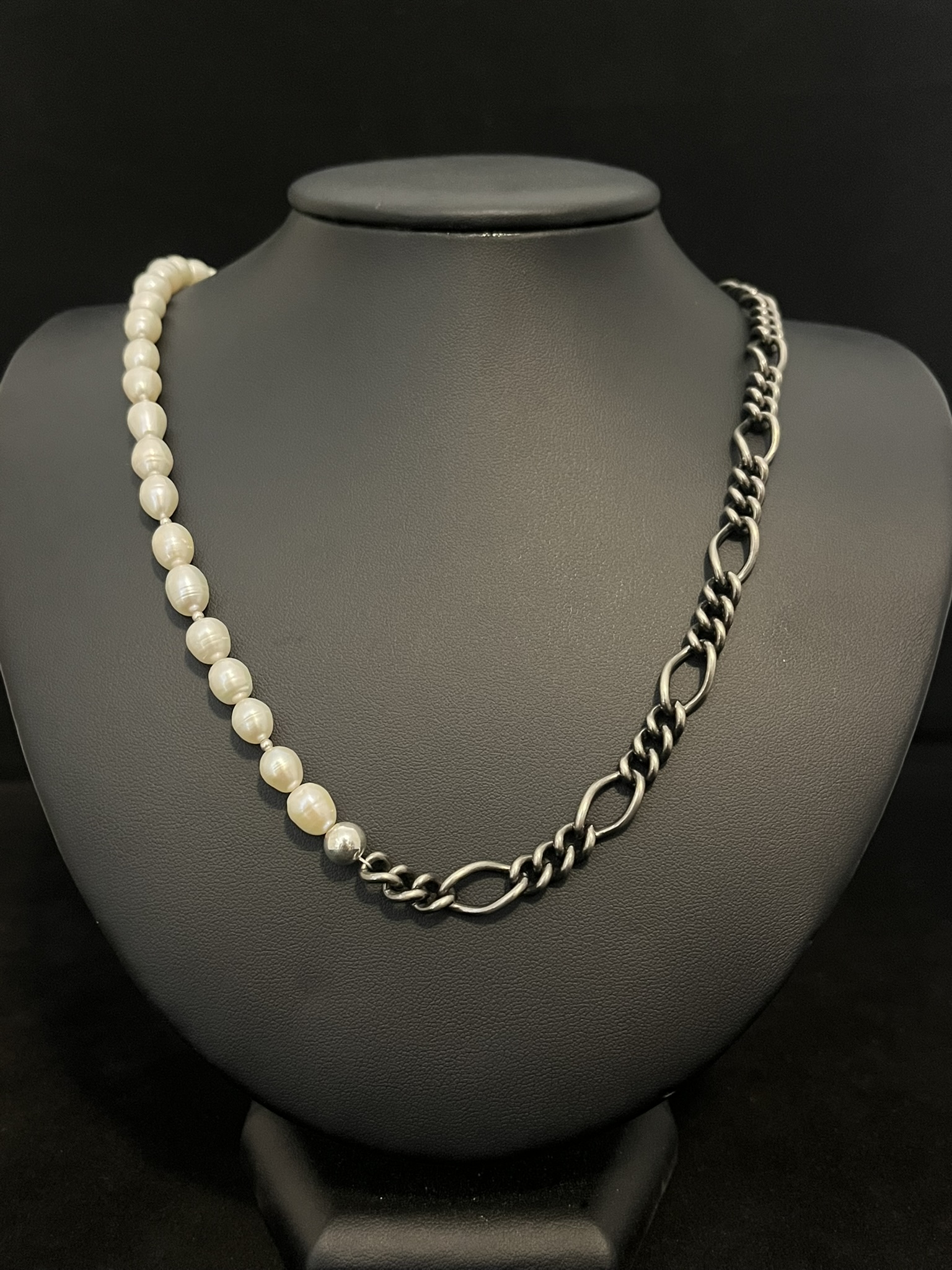 Figaro Chain with Baroque Pearls