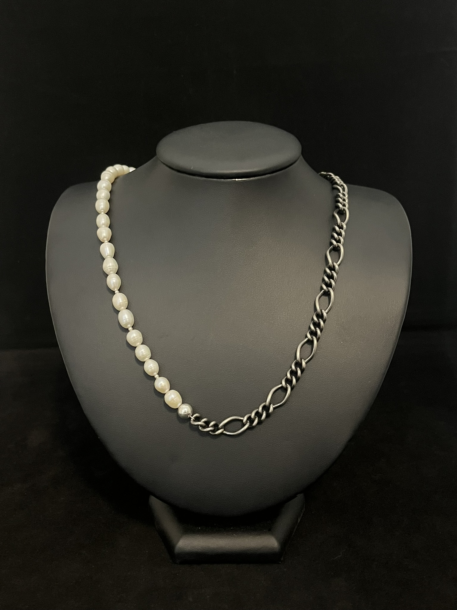 Figaro Chain with Baroque Pearls - Image 6