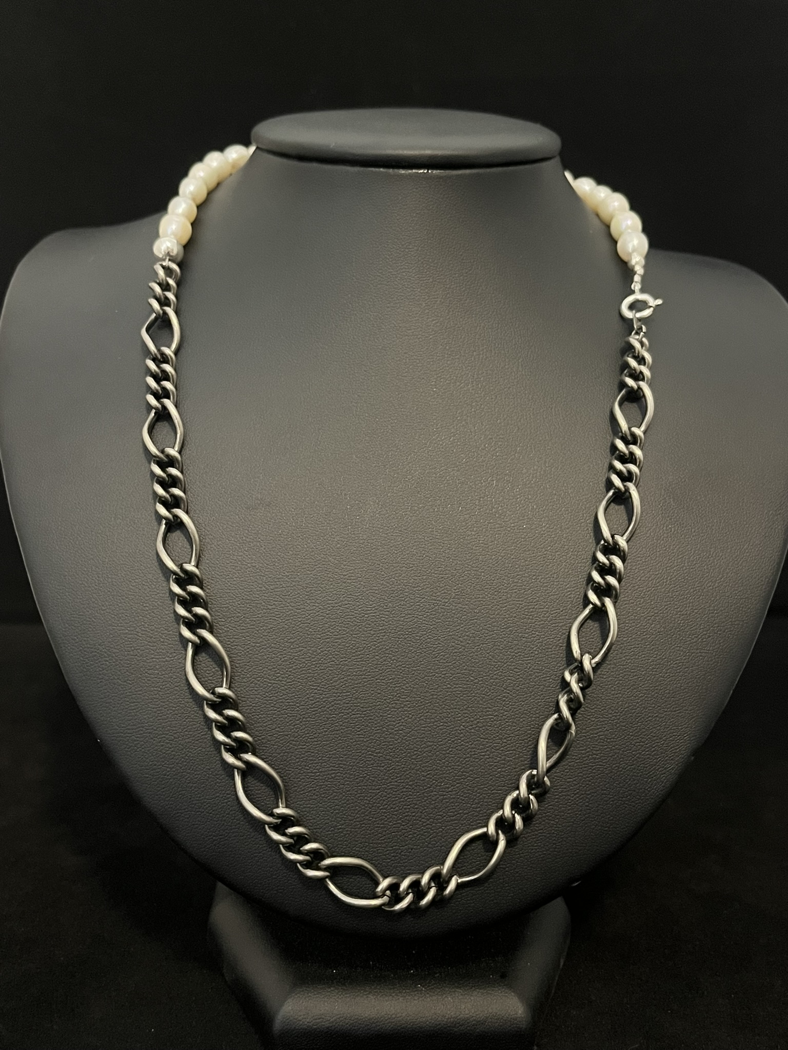 Figaro Chain with Baroque Pearls - Image 4