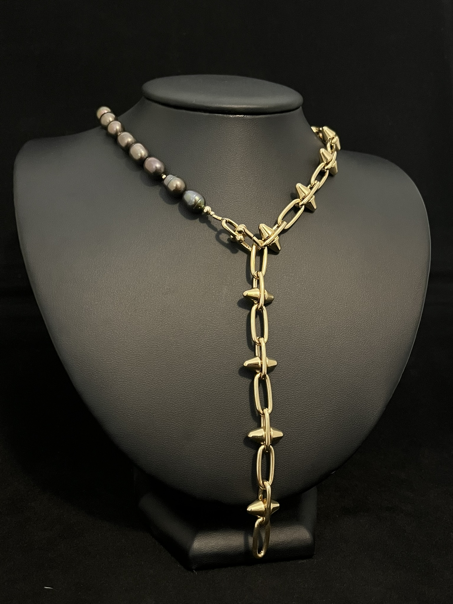 No-Nonsense Fusion with Black Pearls - Image 5