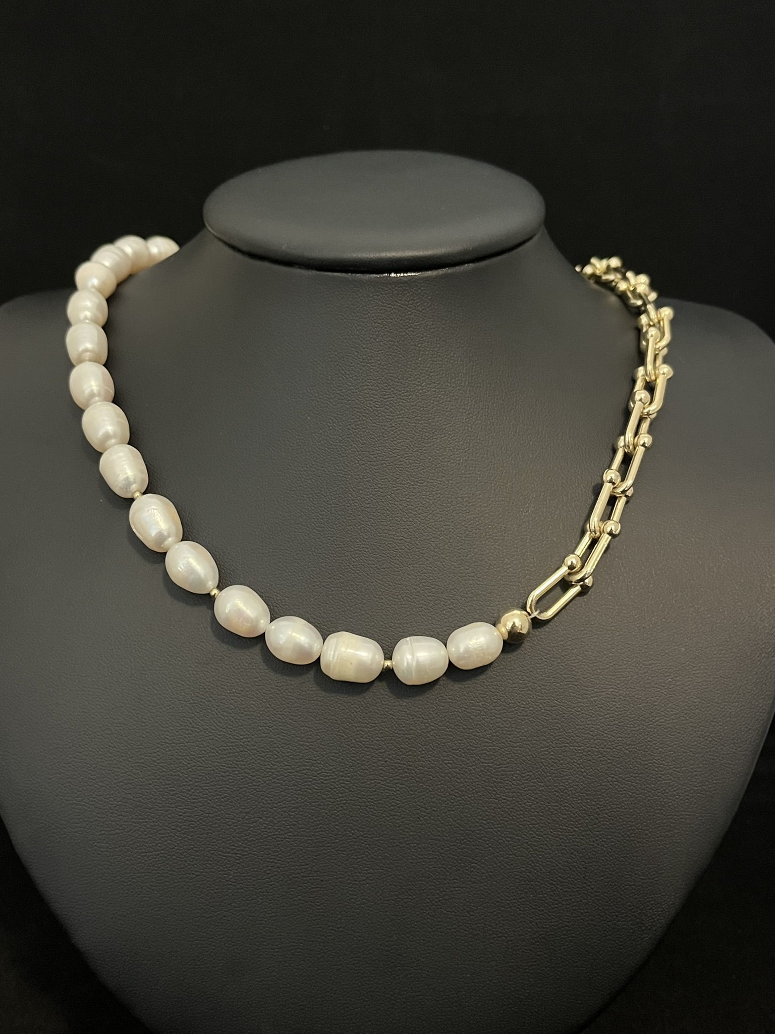Bold Pearl Horseshoe - L.A.M.V. Fusion Necklace - Image 2