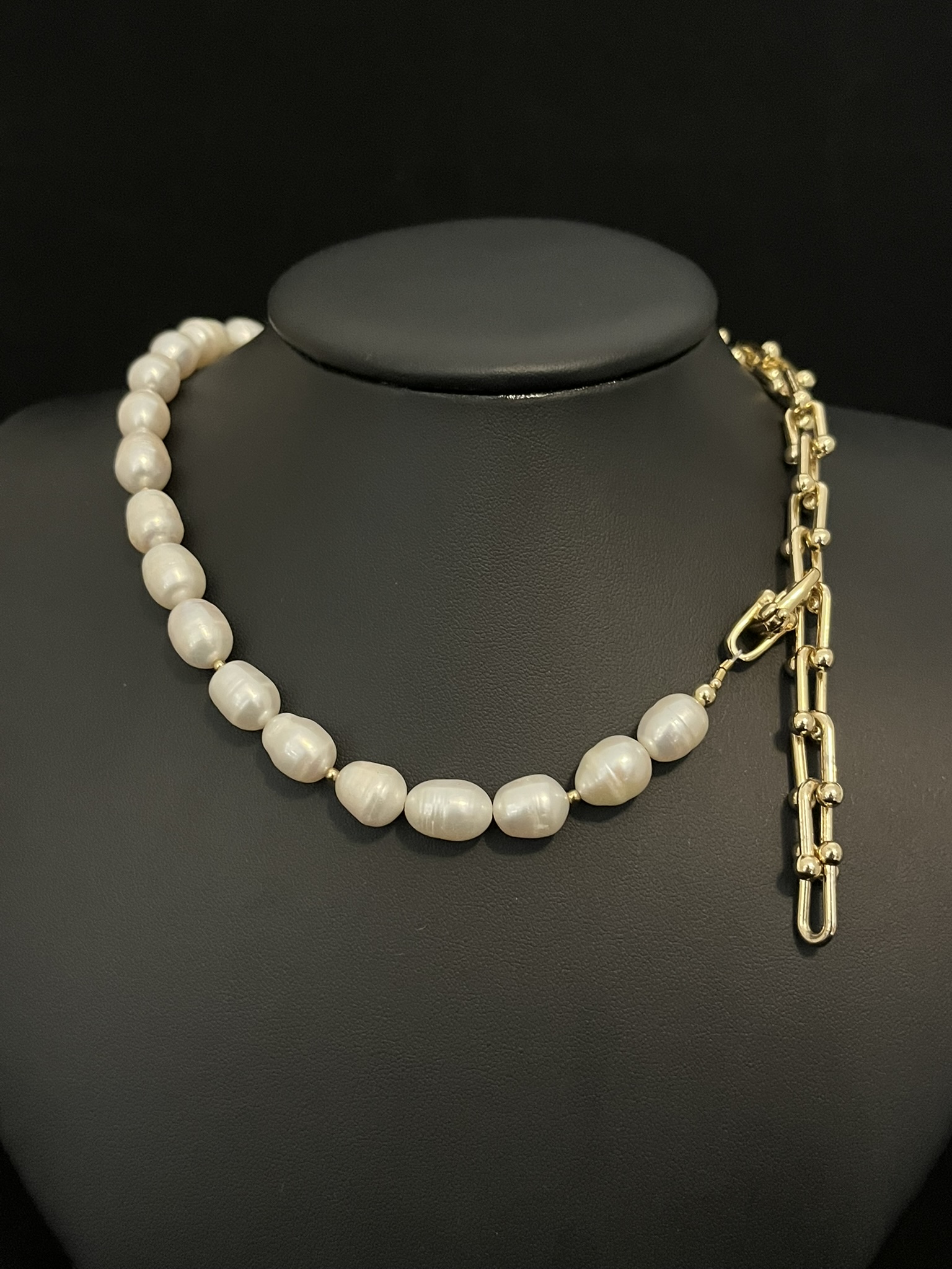 Bold Pearl Horseshoe - L.A.M.V. Fusion Necklace - Image 8