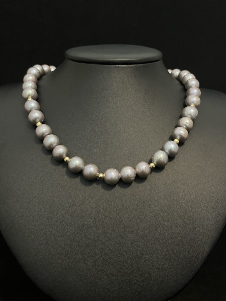 Bold Vintage Lavender Pearl Necklace